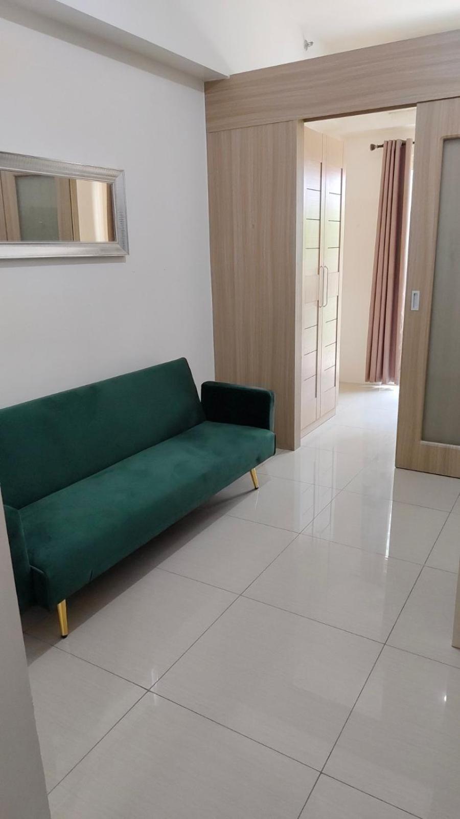 Shore Residences C2 Tower With Balcony Apartment *