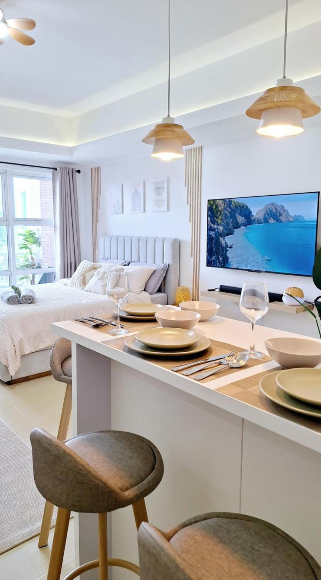 Luxury Bohemian Venice Canal Mall & Bgc Views * Manila