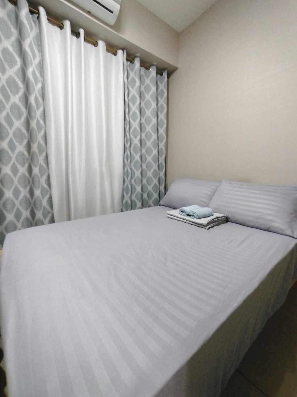 Shore Residences - 1 Bedroom With Balcony Apartment Manila