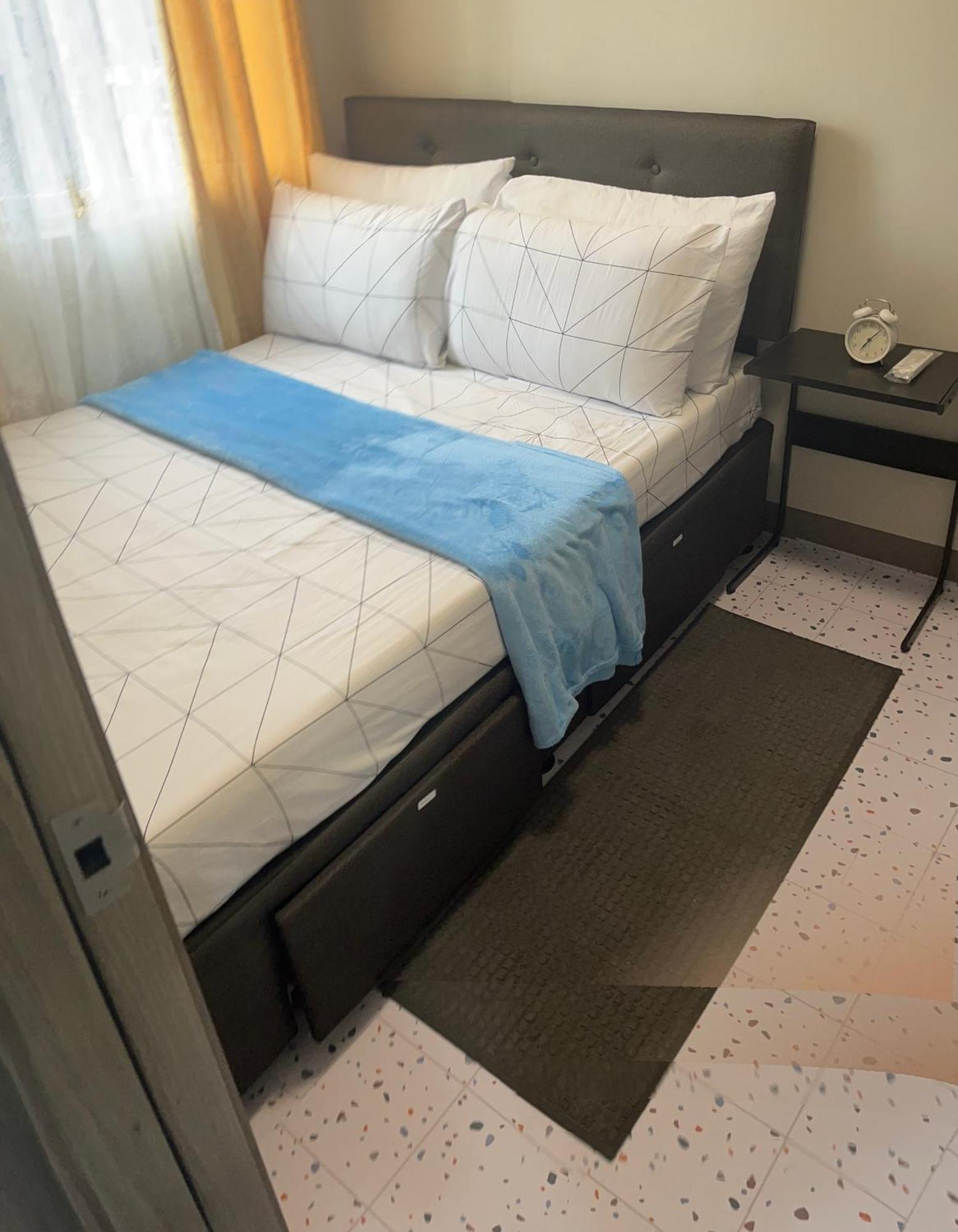 Wenie Getaway * Manila