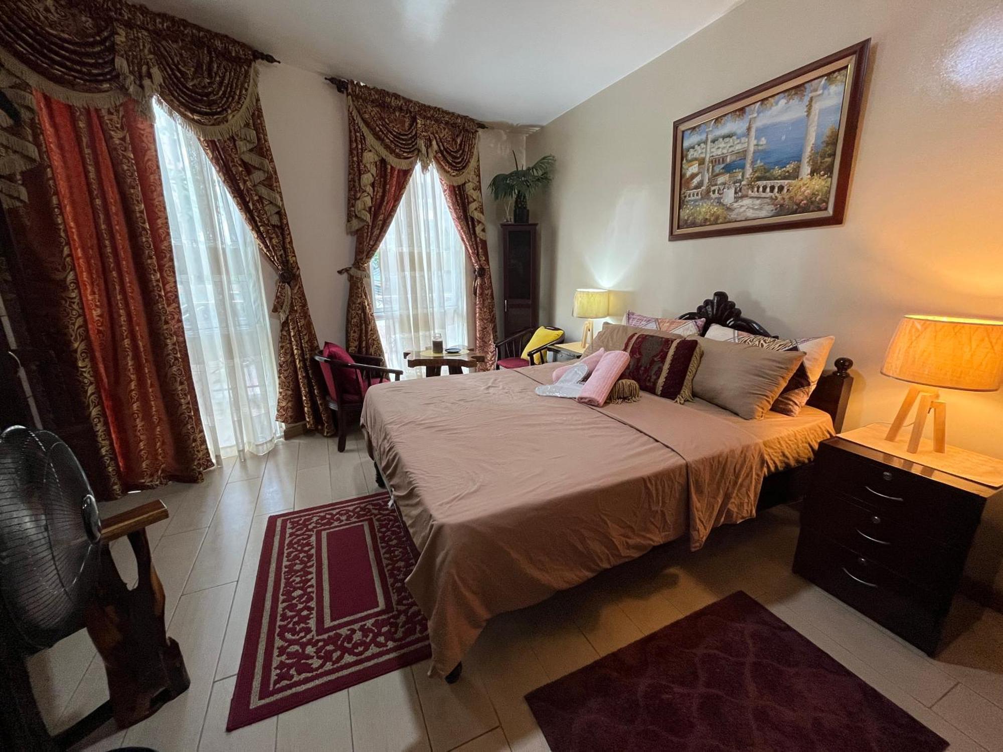 Venice In Mckinley Hill Bgc Taguig With Netflix And Wifi Apartment