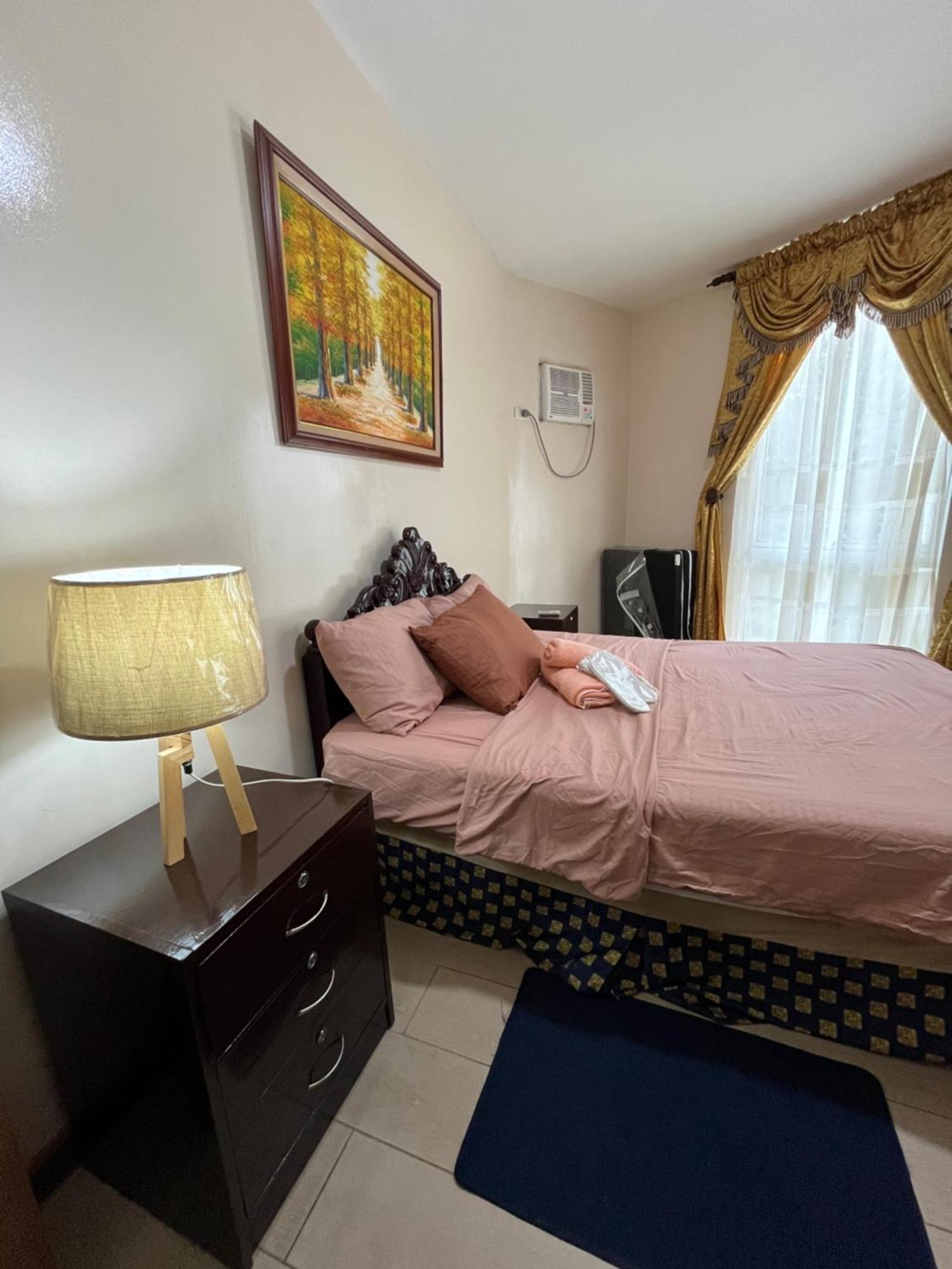 Apartment Venice In Mckinley Hill Bgc Taguig With Netflix And Wifi *
