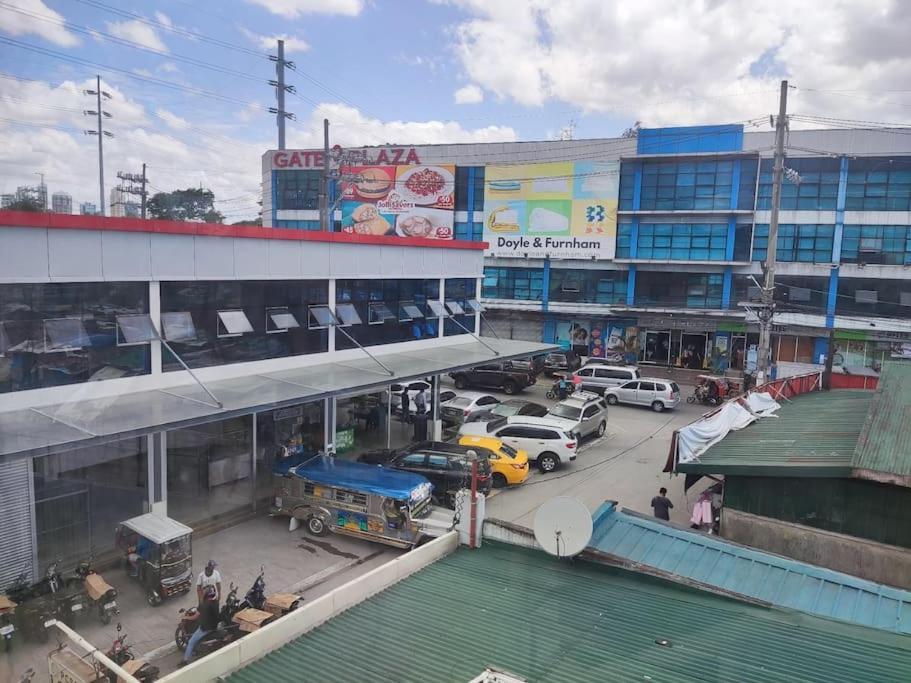 Lawton Residences 3b - 4 Pax Manila