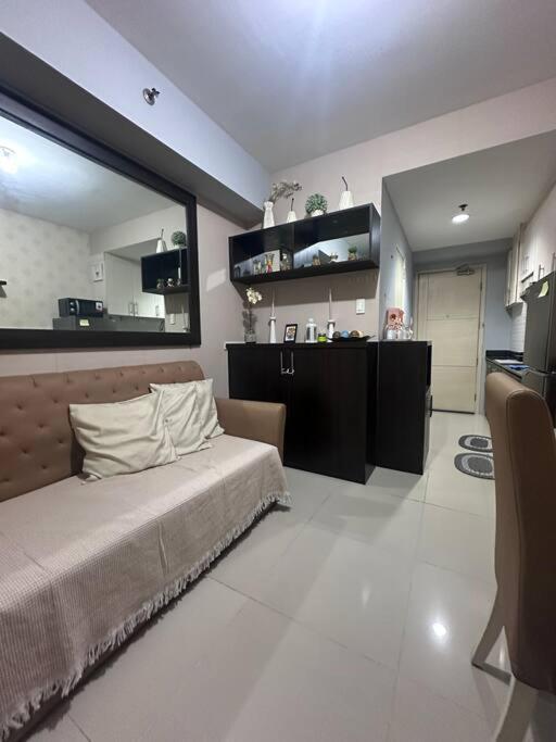 Apartment Sea By Richnell A737 Manila