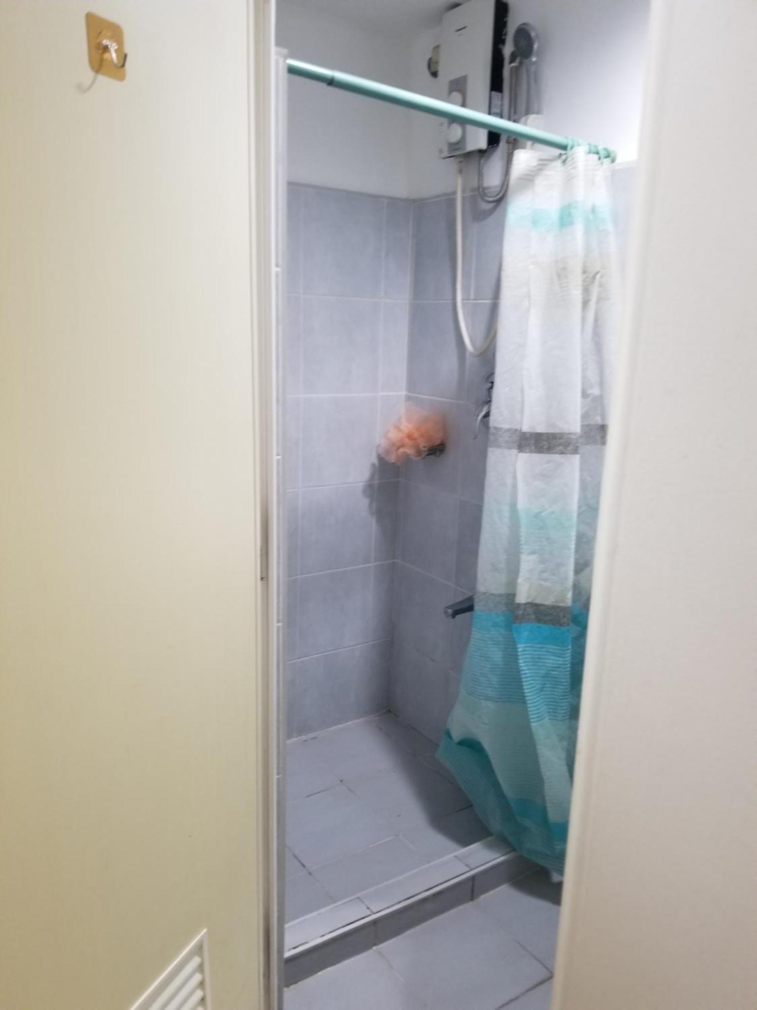 Sea Family Group Affordable Staycation Apartment Manila