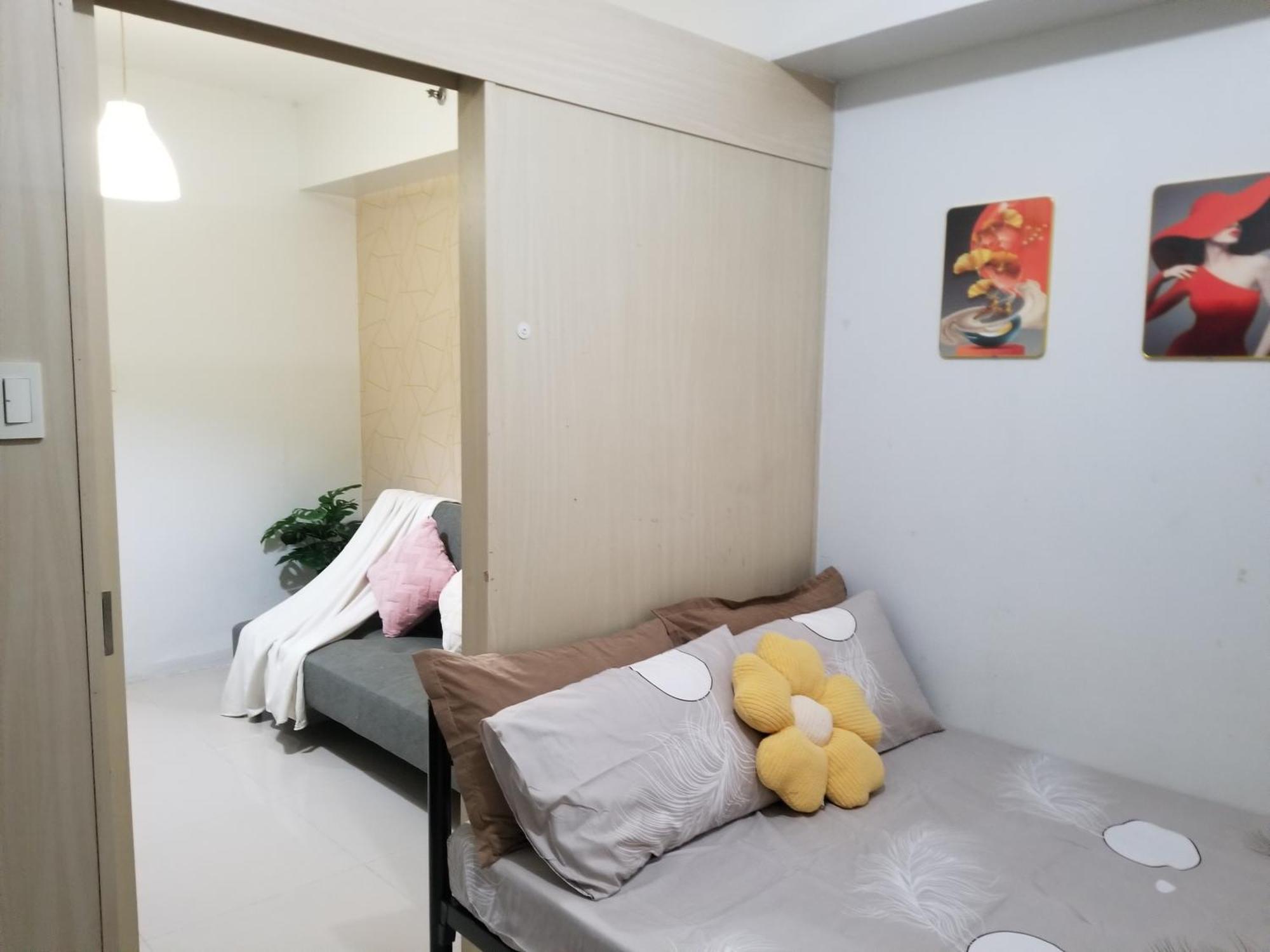 Sea Family Group Affordable Staycation Apartment Manila