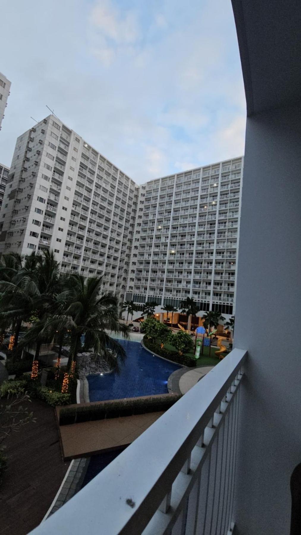 Mf Staycation - Shore Residences