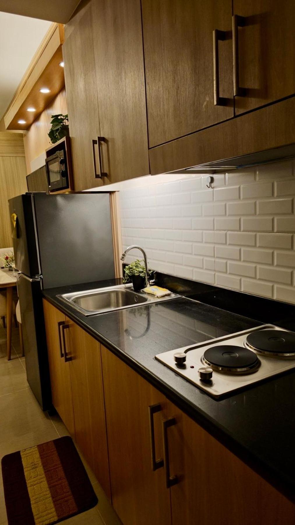 Mf Staycation - Shore Residences * Manila