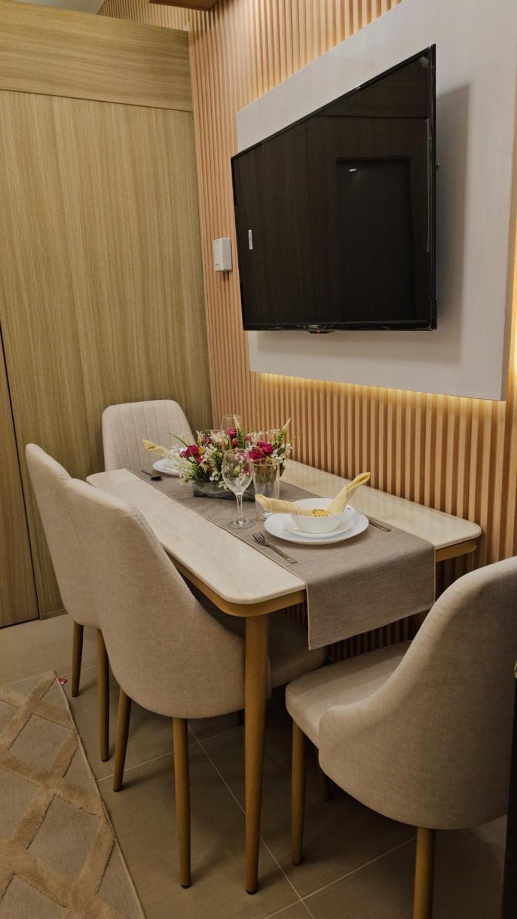 Mf Staycation - Shore Residences Apartment