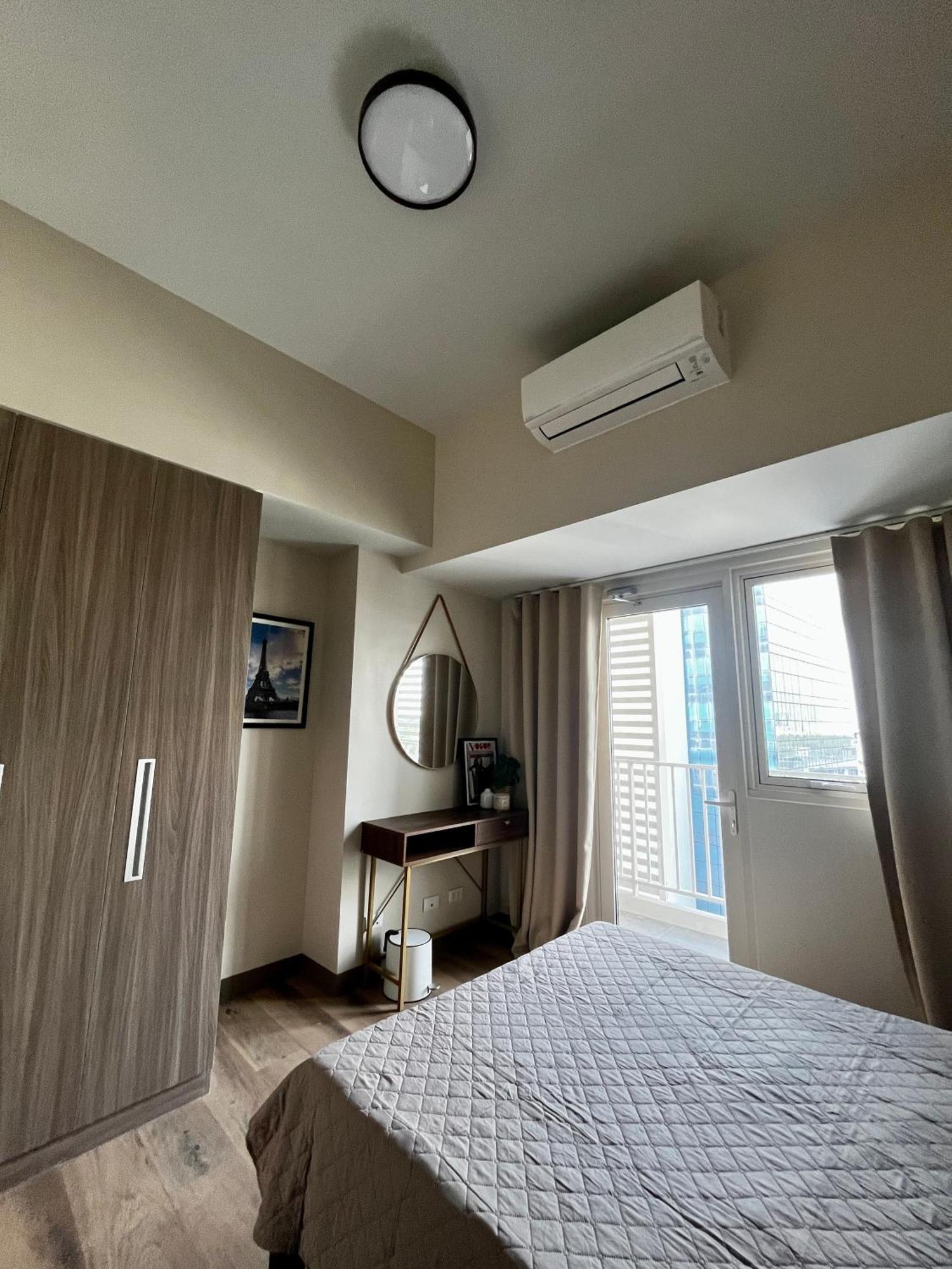 Aparthotel Park Mckinley West Bgc