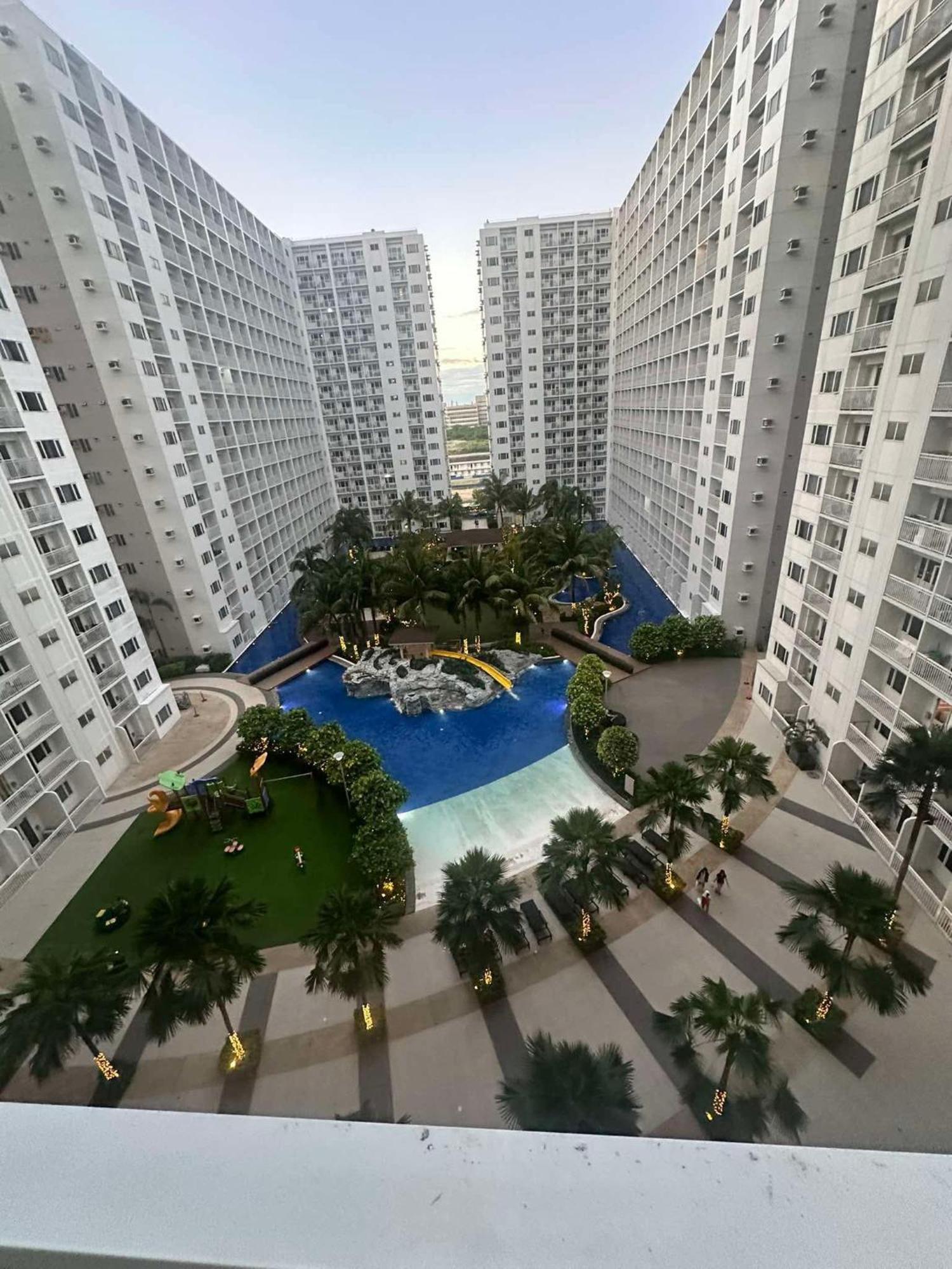 Apartment Shore Residences Staycation