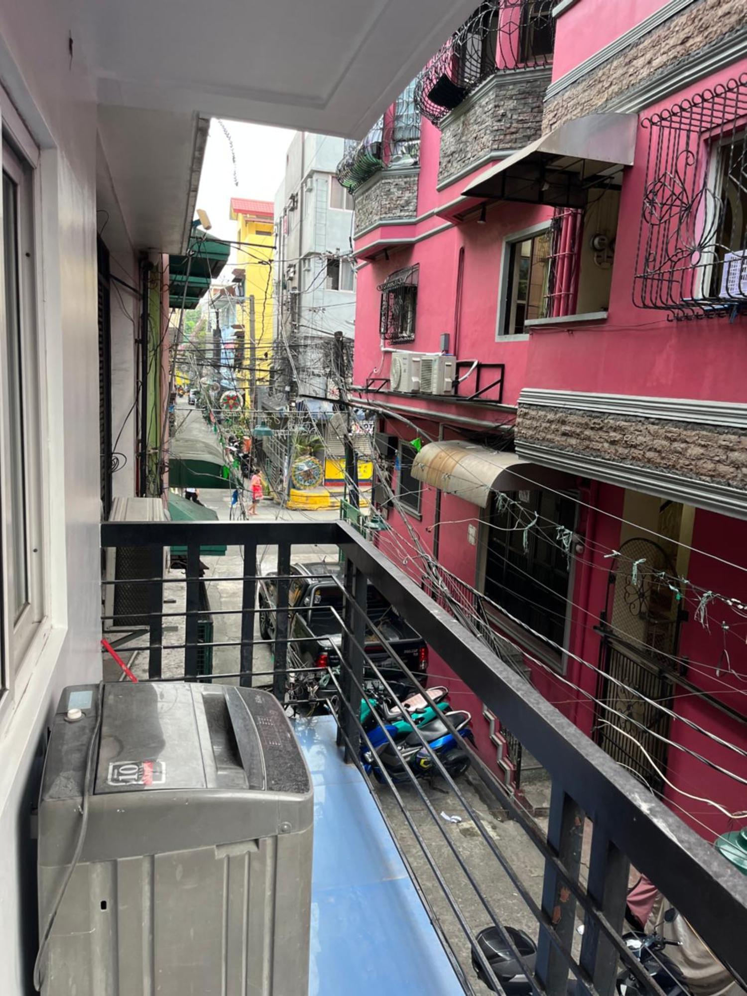 Kap's Che * Manila