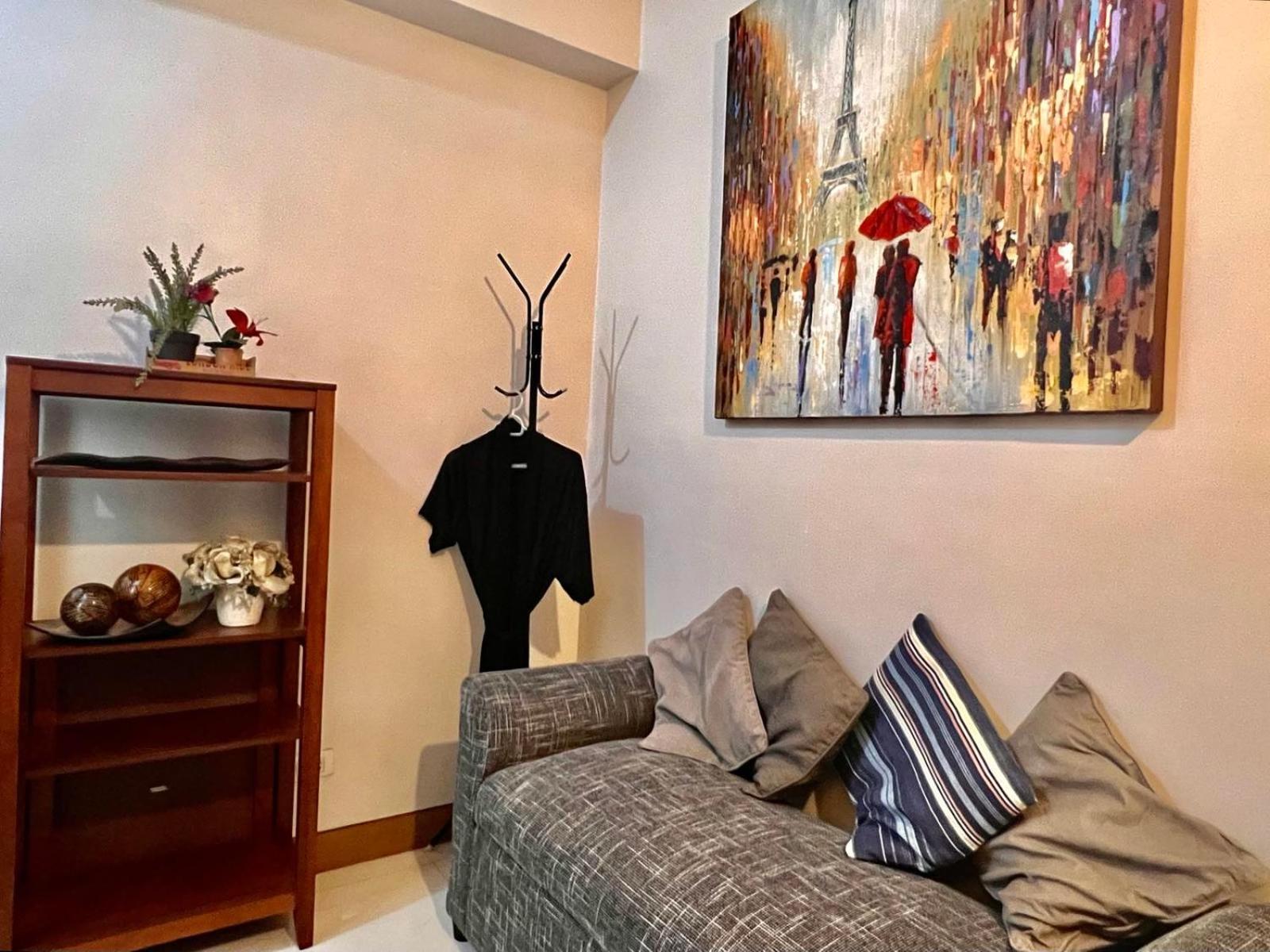 Cozy In Bgc Apartment *