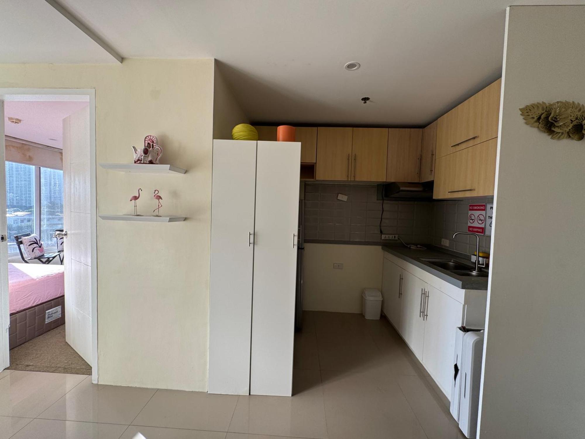 Centrotel 9h 5beds 2br 2bt Manila