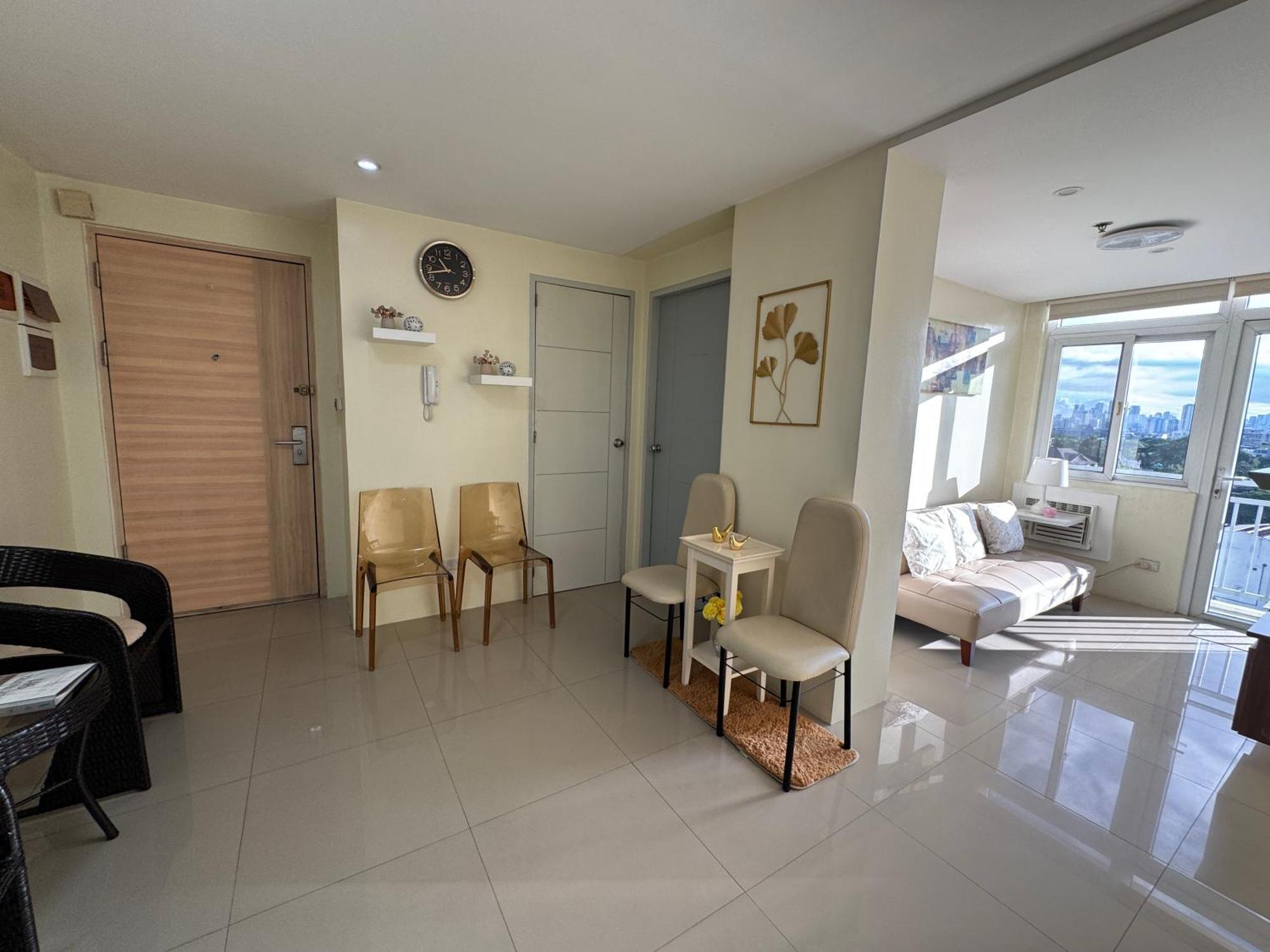 Centrotel 9h 5beds 2br 2bt * Manila