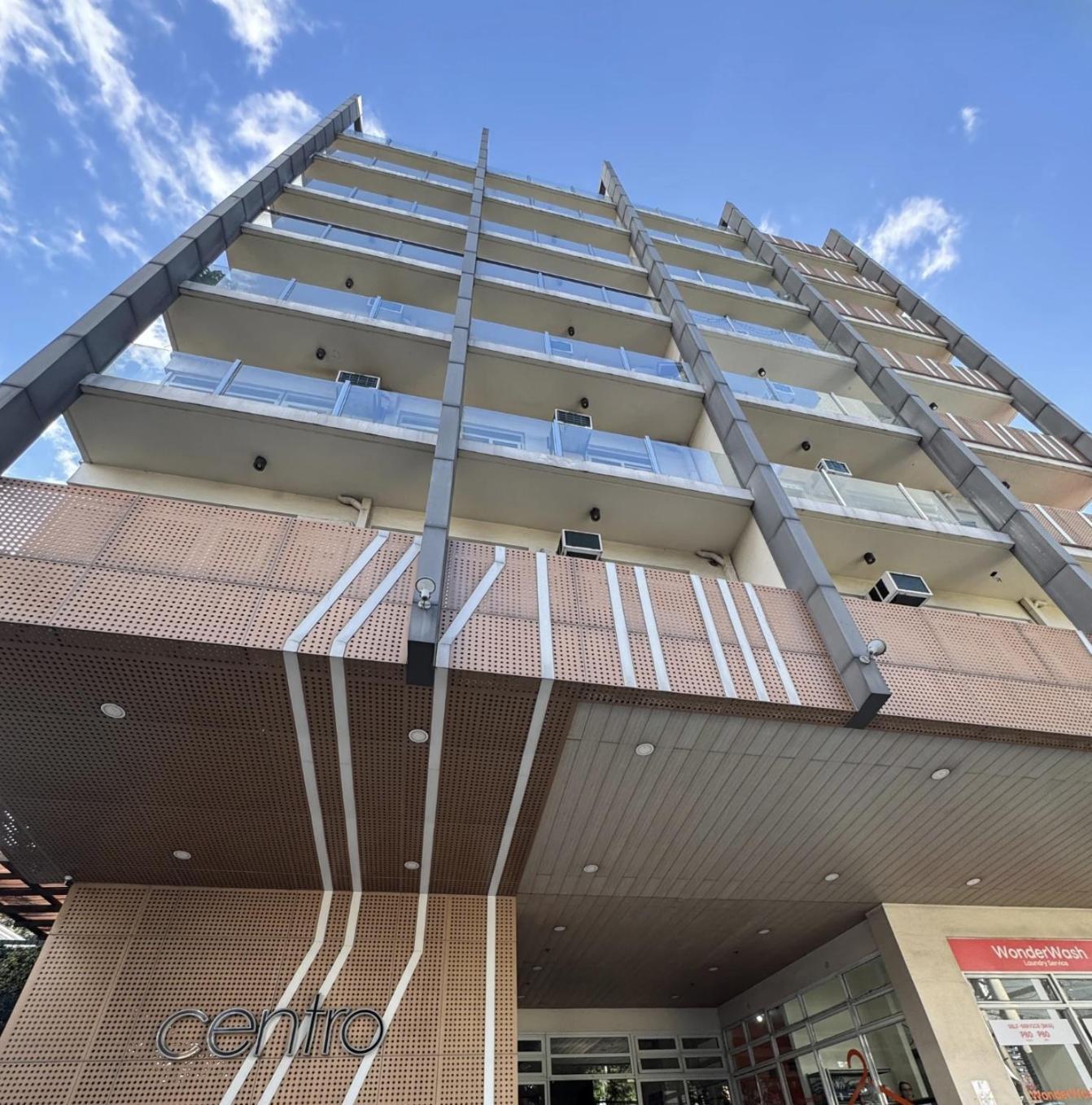 Centrotel 9h 5beds 2br 2bt * Manila