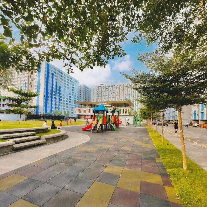 Instragamable2br Near Bridgetown * Manila