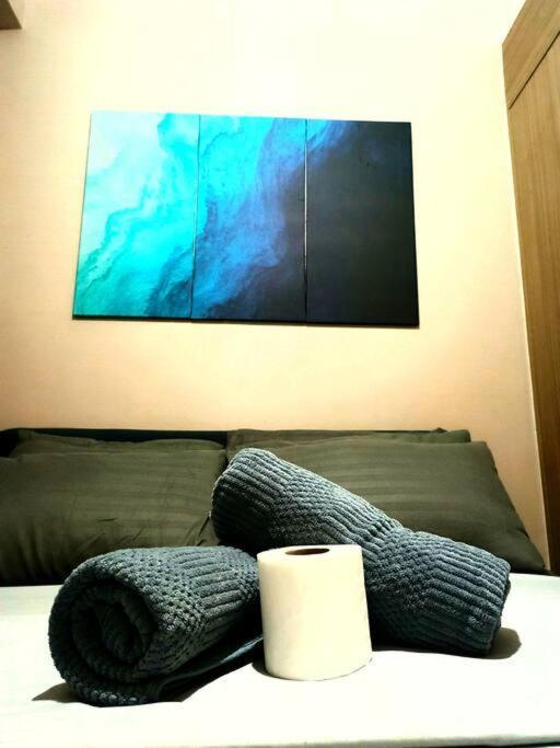 1 Bedroom With Balcony Near Moa *