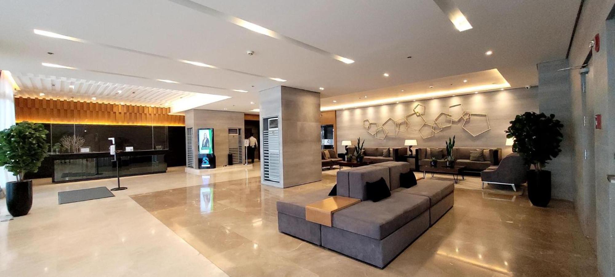 Premier Luxury Near Sm Mall Of Arena Apartment *