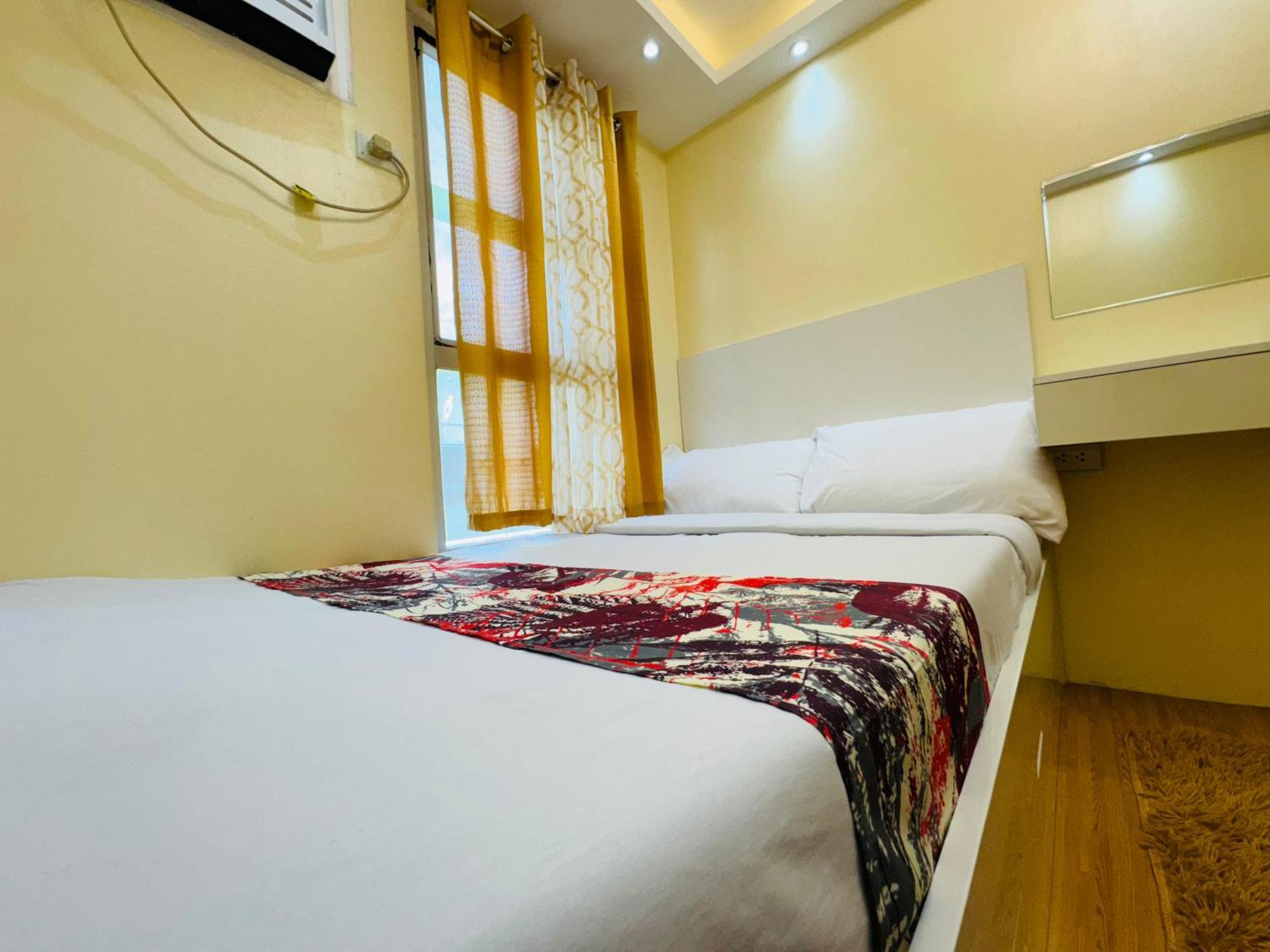 Ferdge's Staycation Apartment Manila