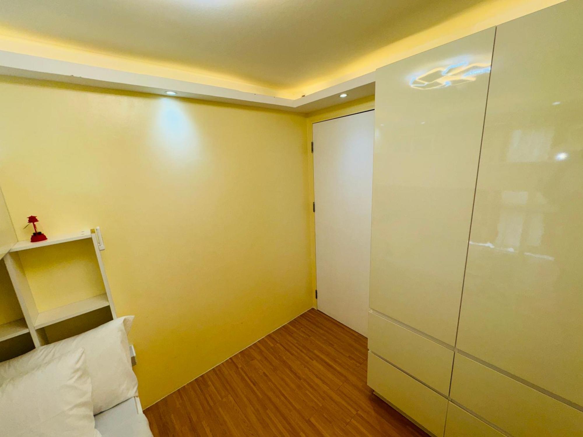 Ferdge's Staycation Apartment *