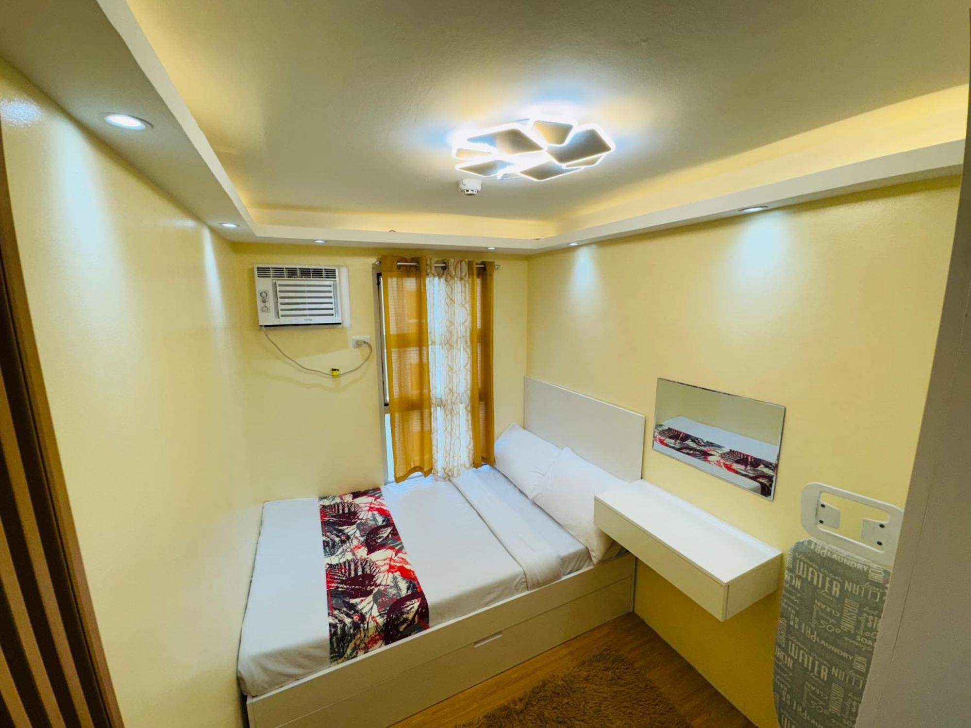 Apartment Ferdge's Staycation Manila