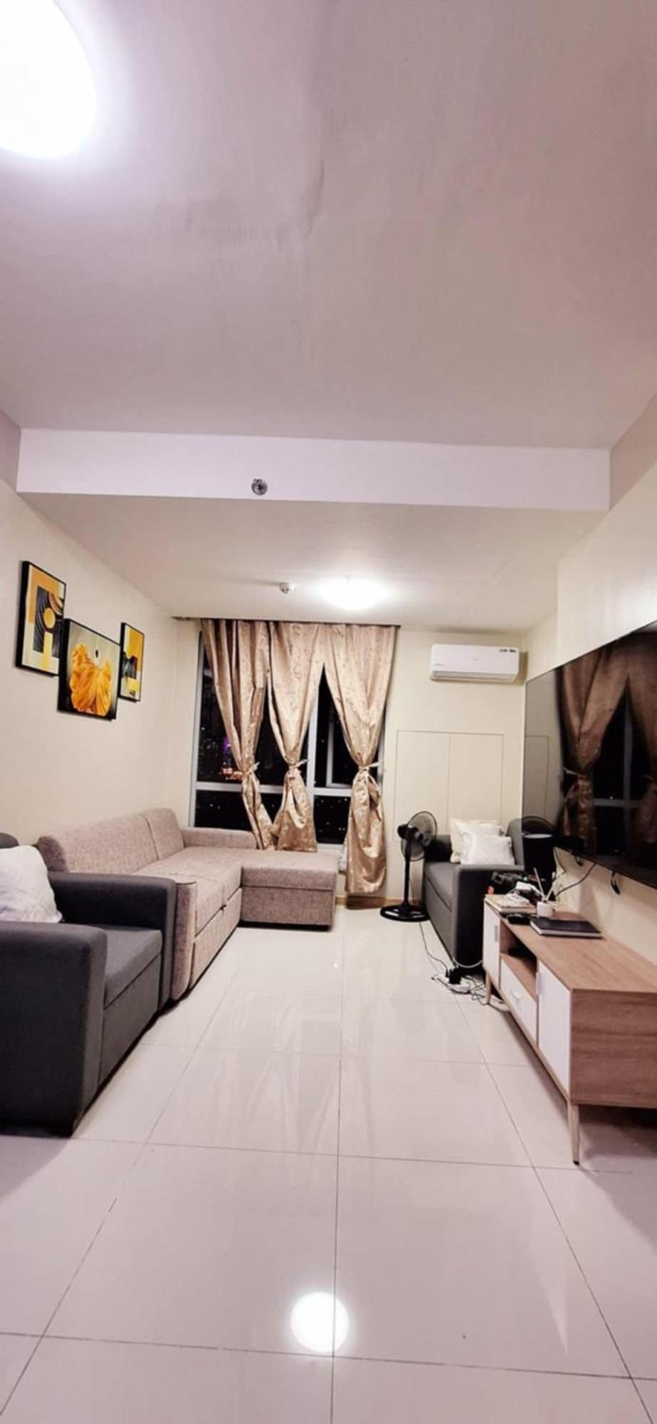 Apartment 2br Tower3 Sunshine100 Pool Billiard 70 Inches Tv Karaoke Manila
