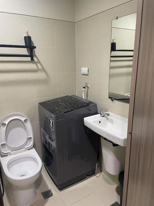 Julis S Residence- Moa Complex Pasay Apartment Manila