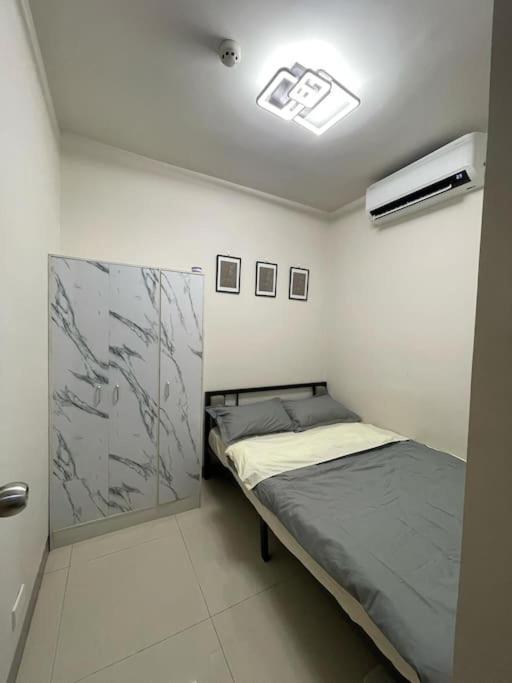 Julis S Residence- Moa Complex Pasay Apartment