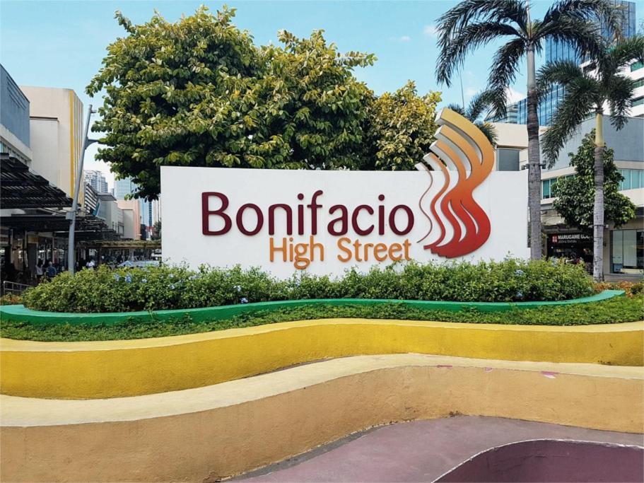 Bgc Mckinley B1 Apartment