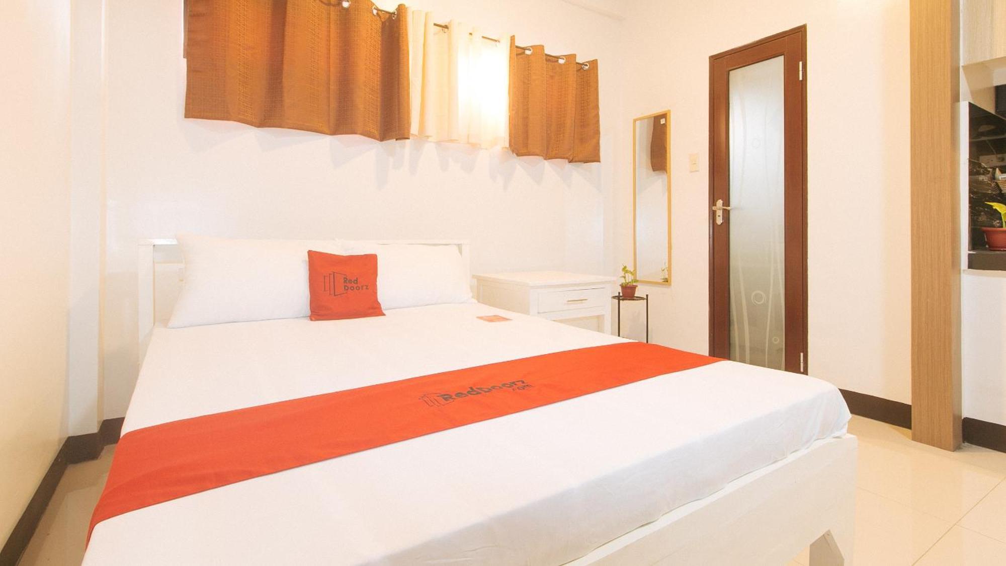 Hotel Reddoorz At Mgp Apartelle Near Espana Manila