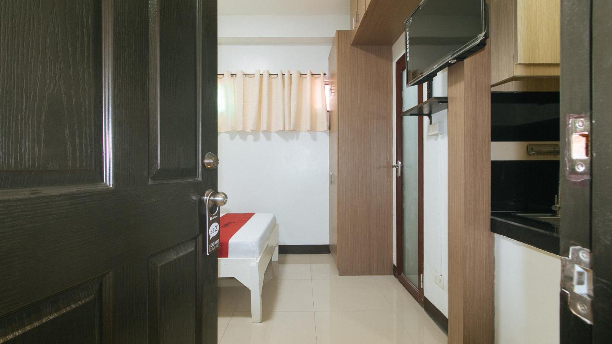 Reddoorz At Mgp Apartelle Near Espana Hotel