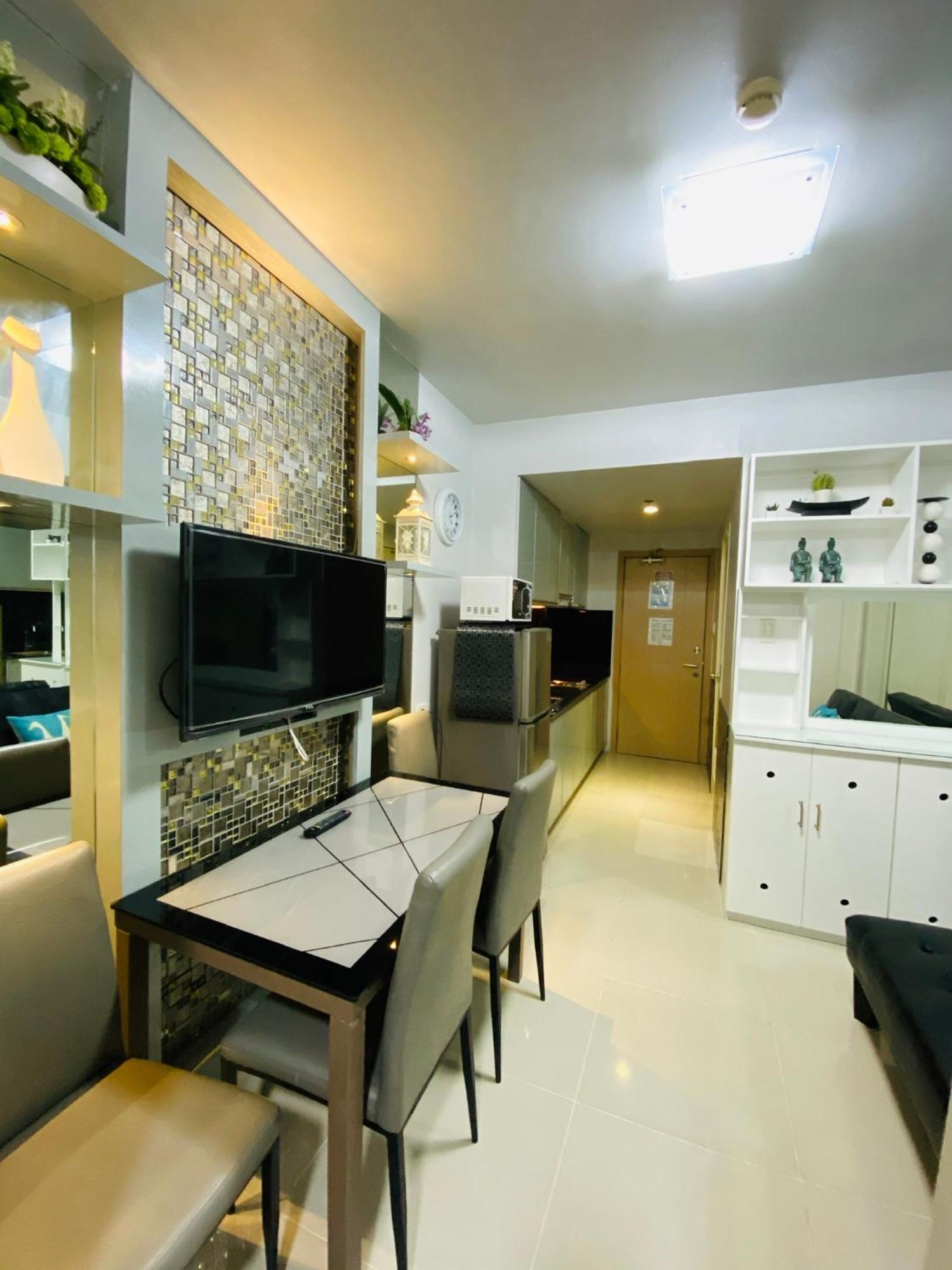 Sea Residences Moa Manila