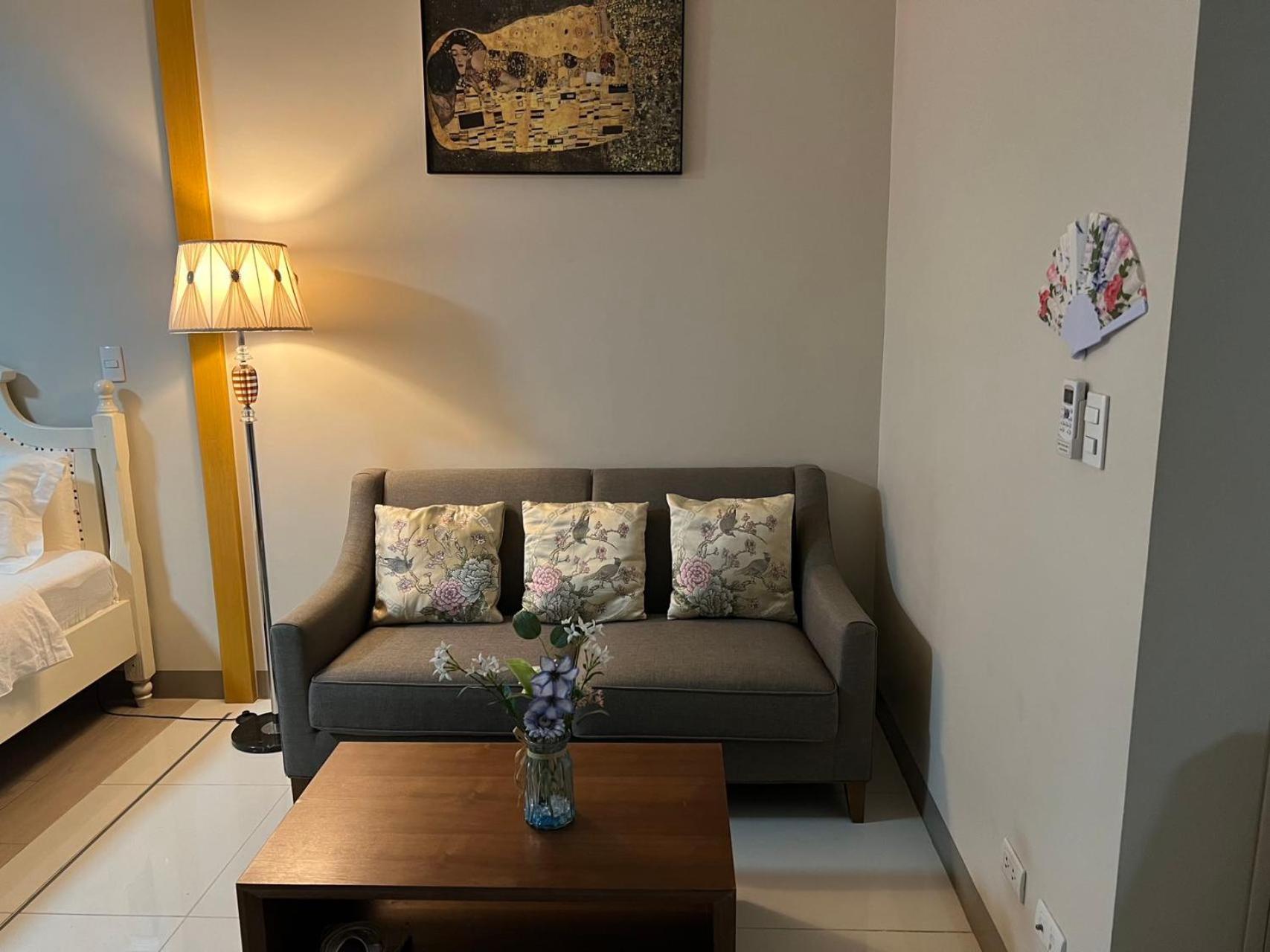 One Uptown Residences * Manila