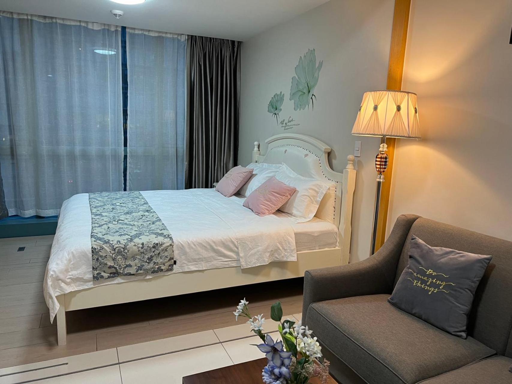 One Uptown Residences * Manila