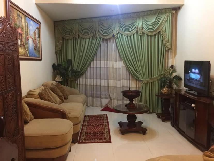 Venice In Mckinley Hill Bgc Taguig With Netflix And Wifi