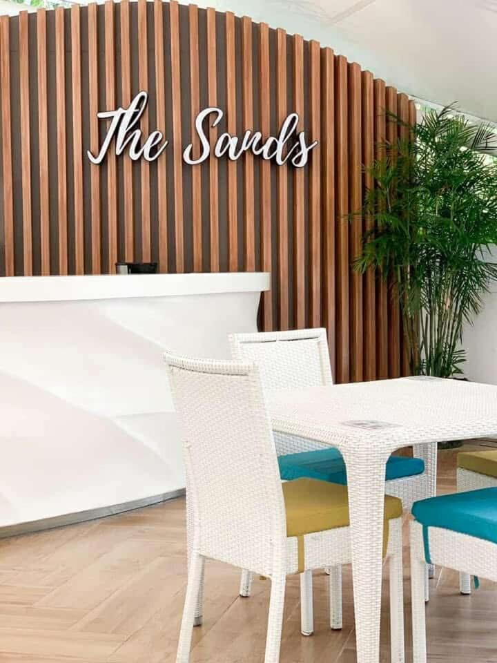 Azure Comfy Cozy * Manila