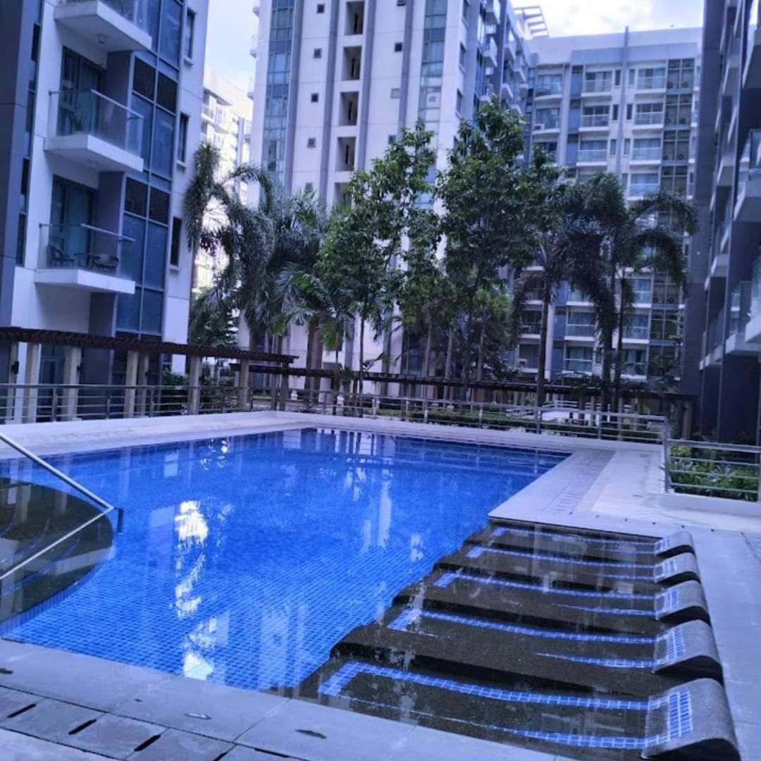 Apartment Homey Staycation Across Naia Terminal 3 Manila