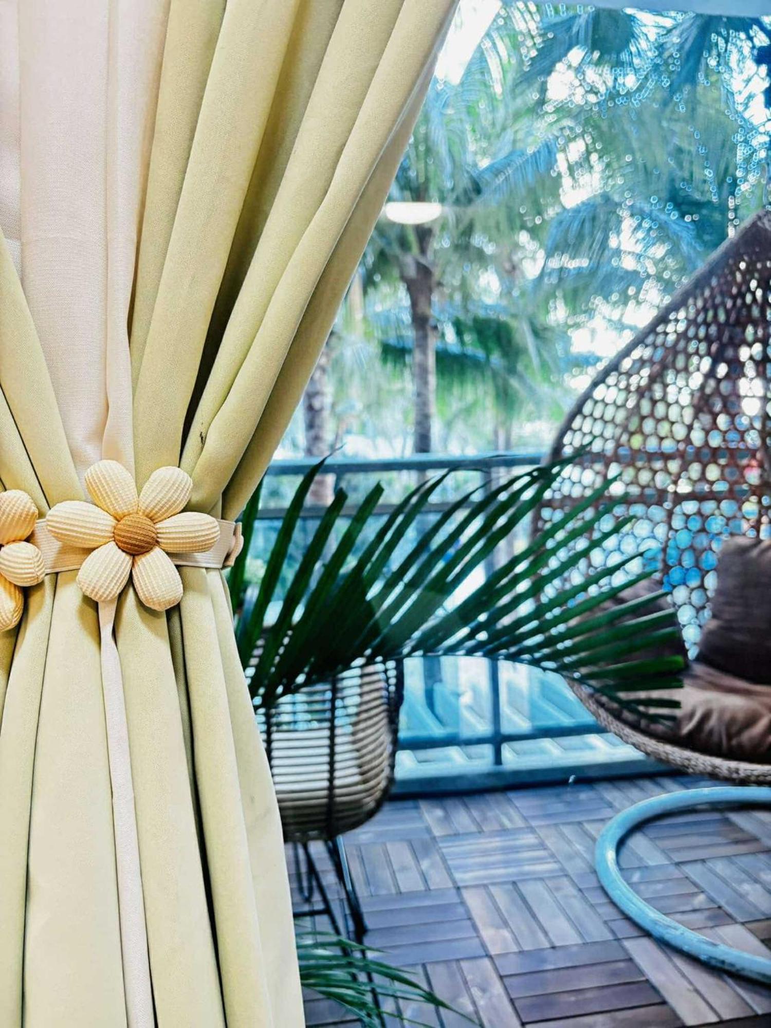 Azure Comfy Cozy Apartment