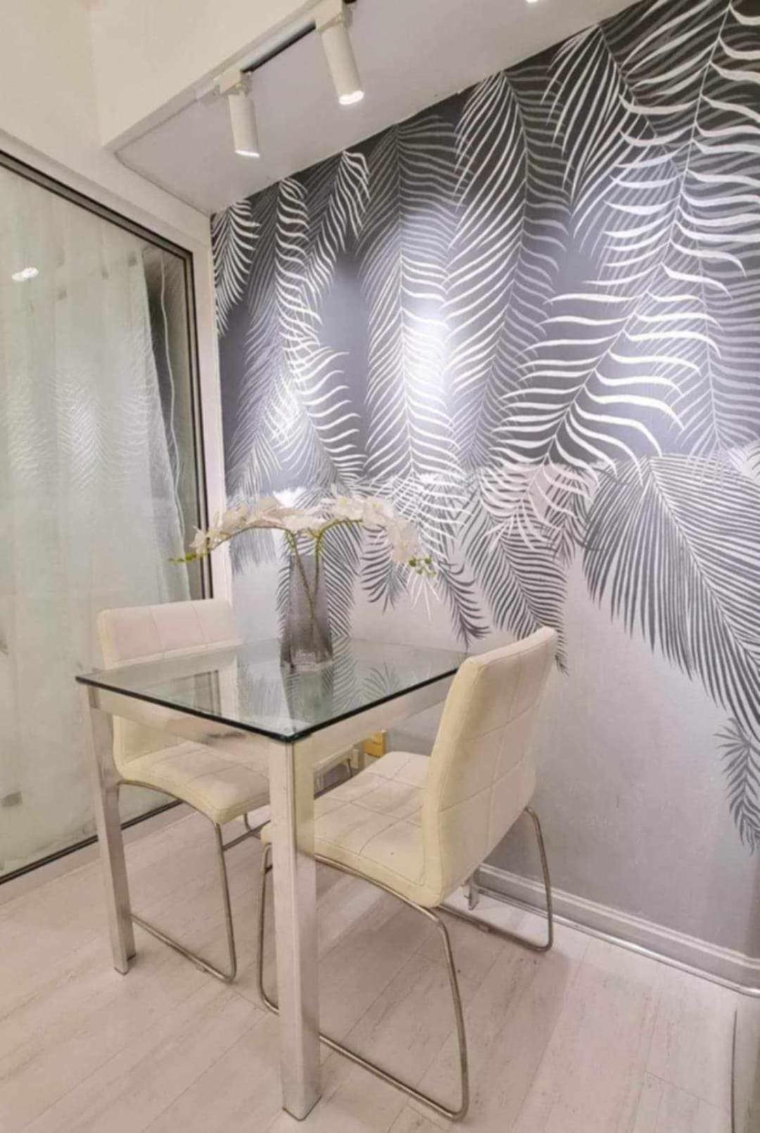 Azure Urban Residences By Lyn * Manila