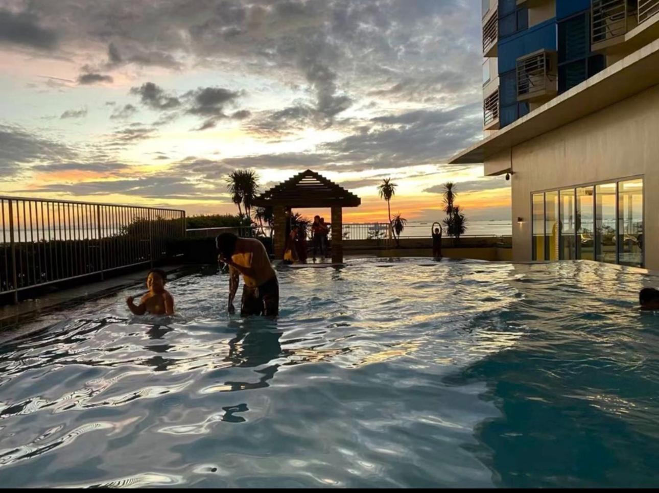 Grand Riviera