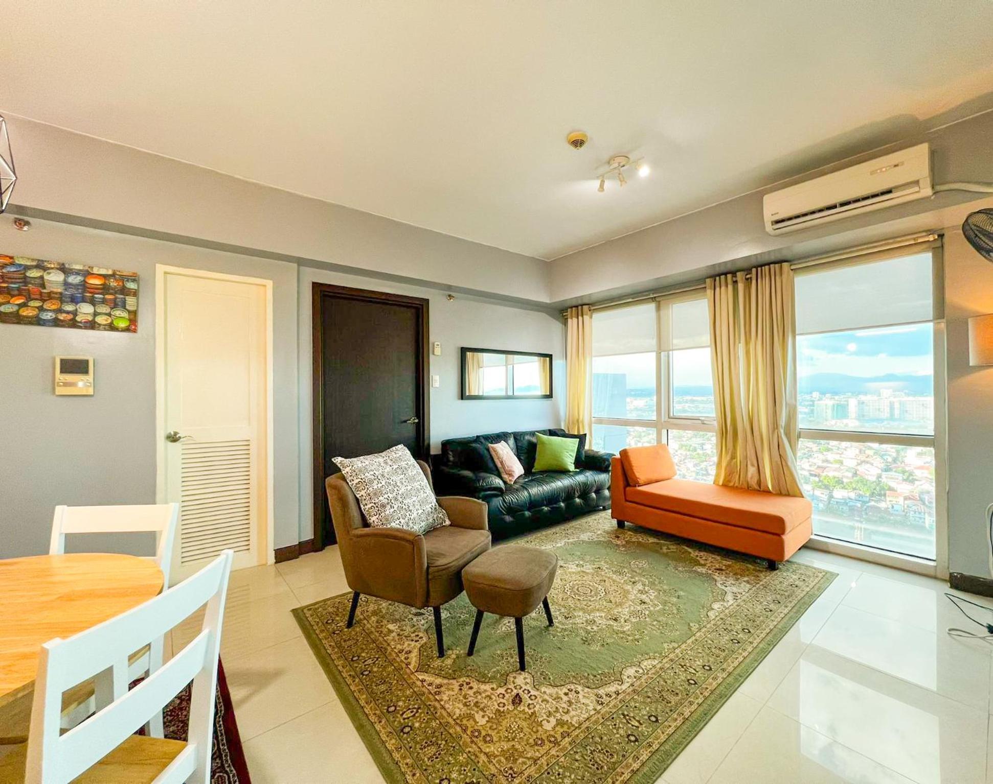 Le Grand One * Manila