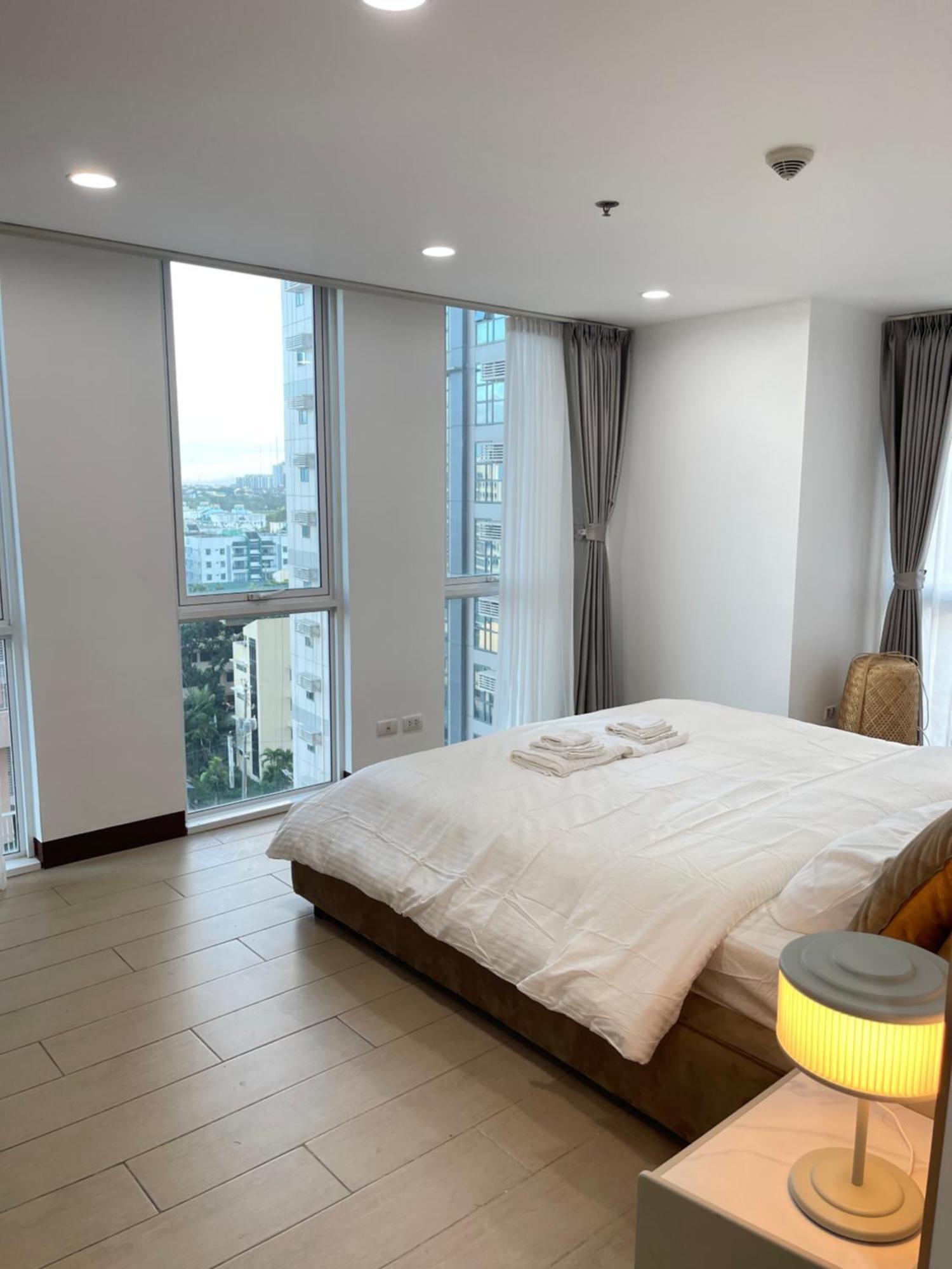 Venetian Haven Bgc Venice Grand Canal Ment, 4 Bedrooms, For 10 Guests * Manila