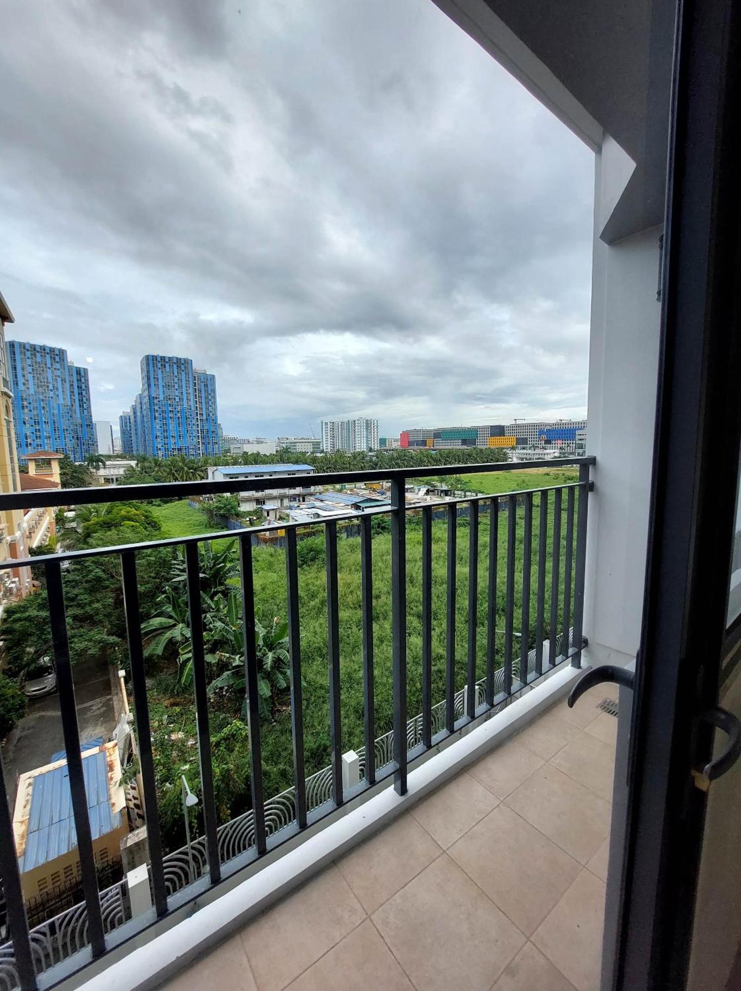 Shore Residences Apartment Manila