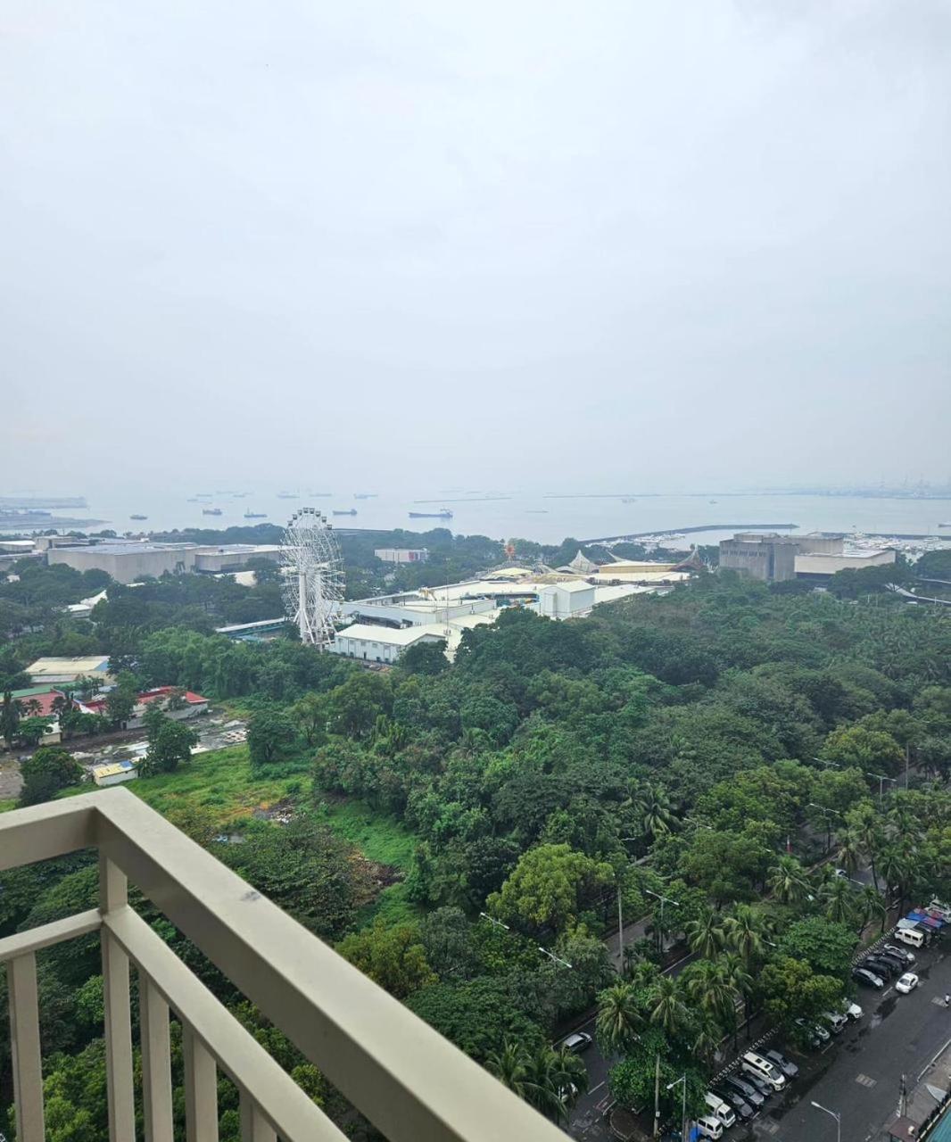 Coast Residences - 1 Bedroom With Balcony Near Picc, Wtc, Star & Moa