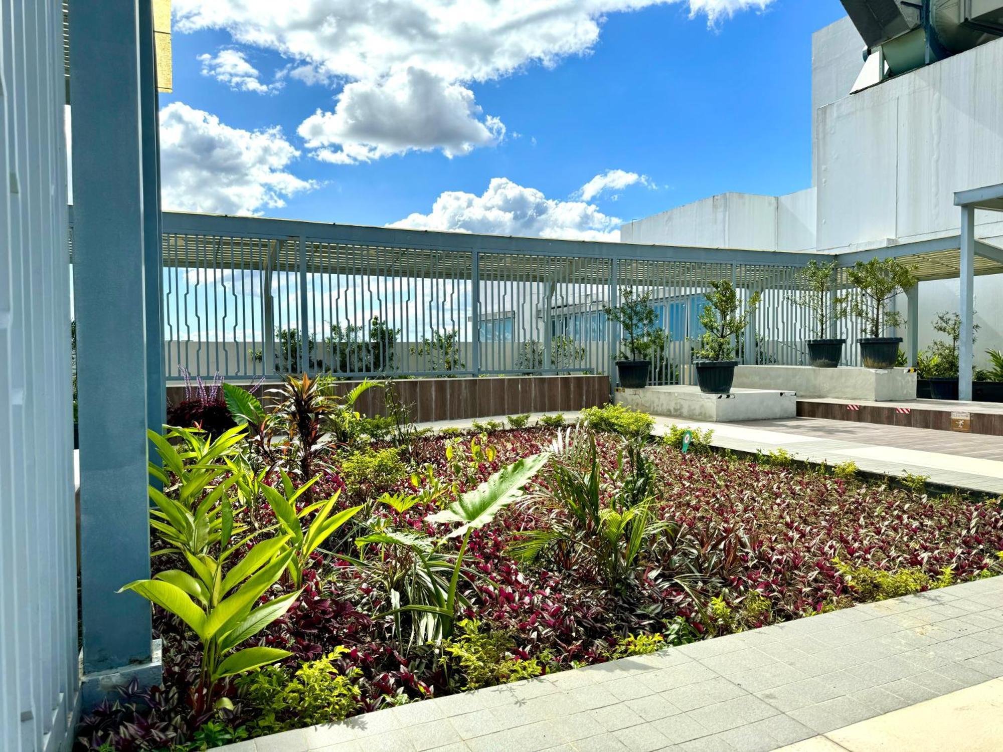 Eastwood Global Plaza Luxury 1bed With 2 Toilets And Laundry Manila