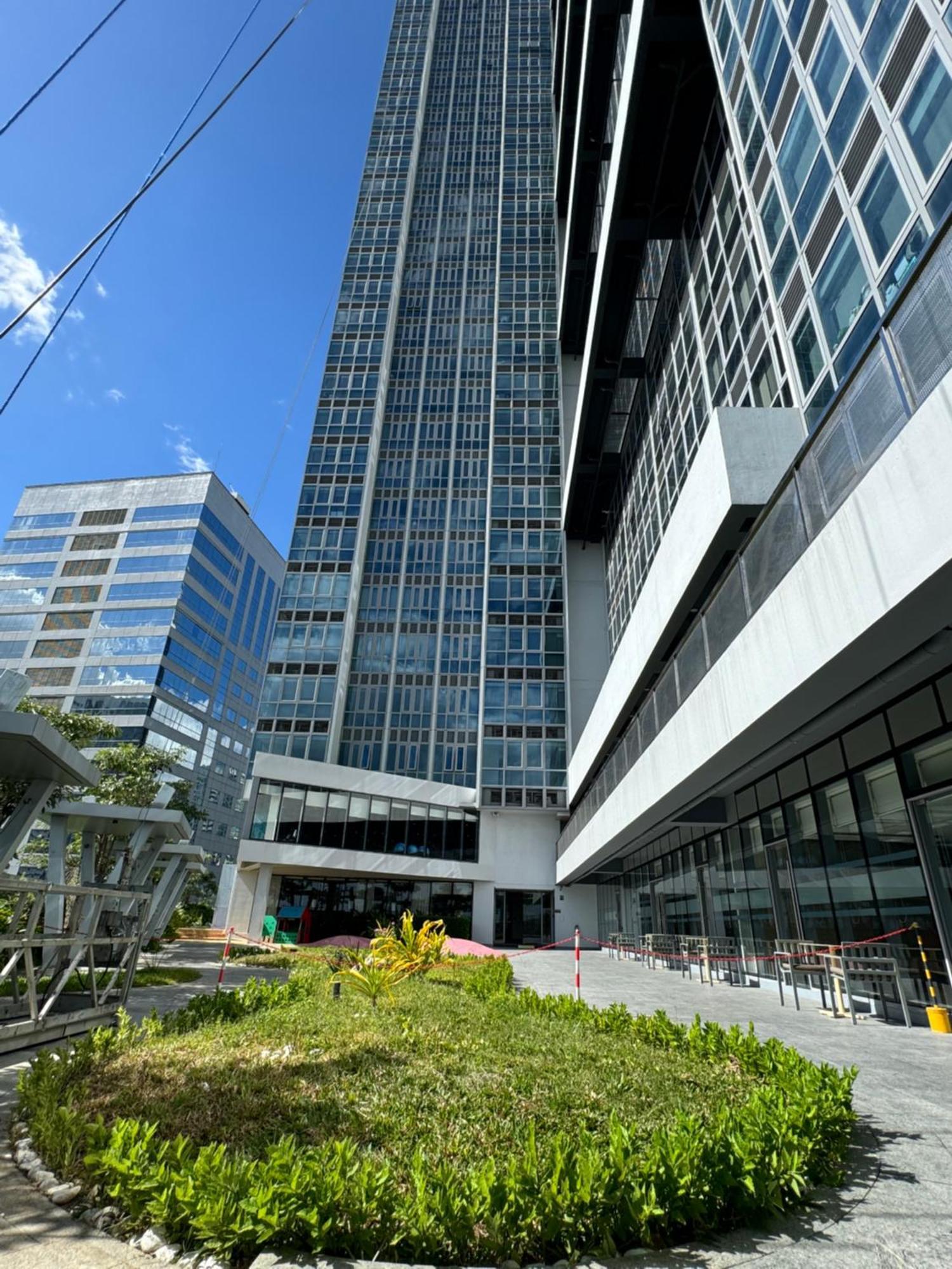 Apartment Eastwood Global Plaza Luxury 1bed With 2 Toilets And Laundry