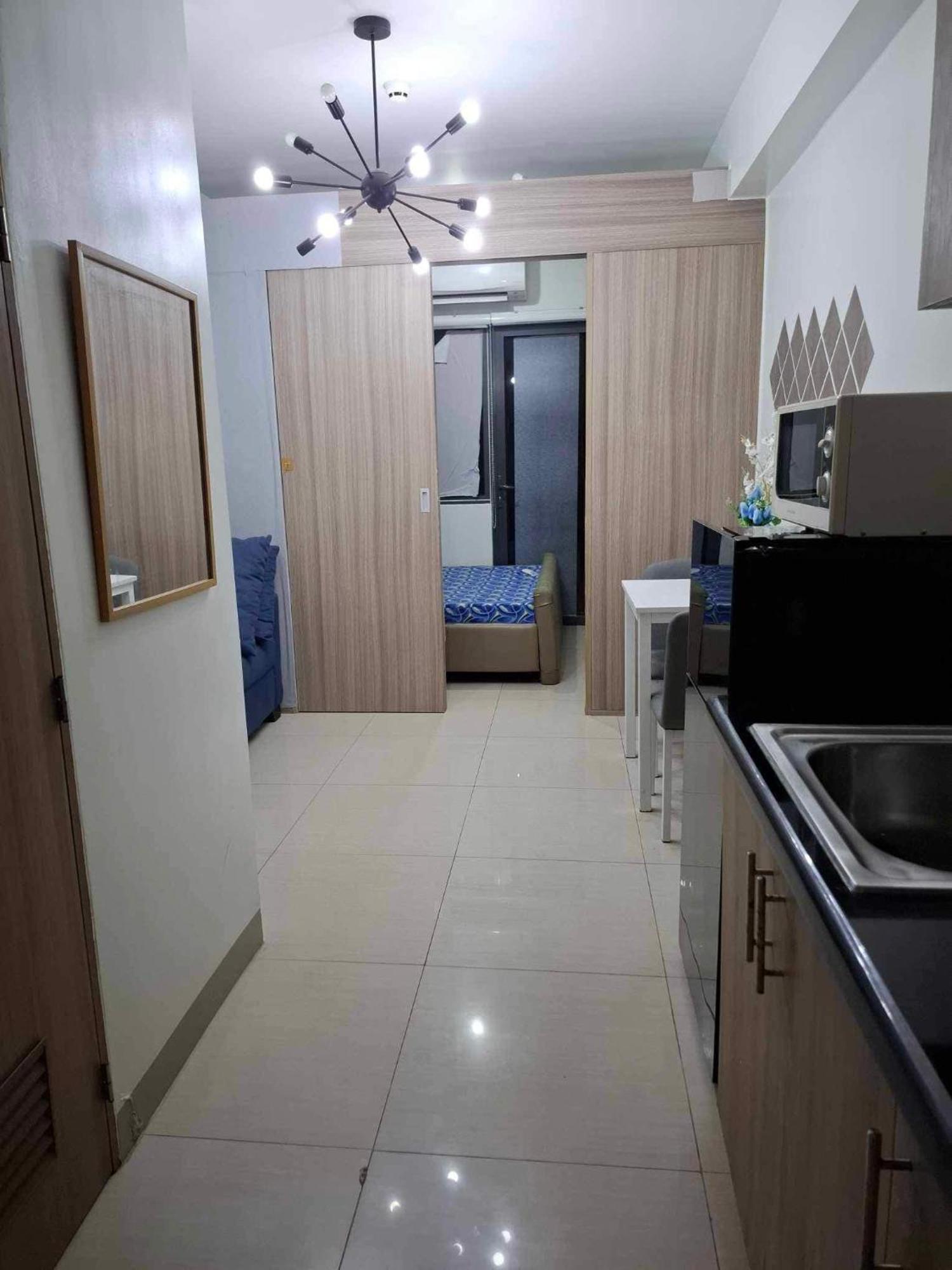 Shore2 Residences *