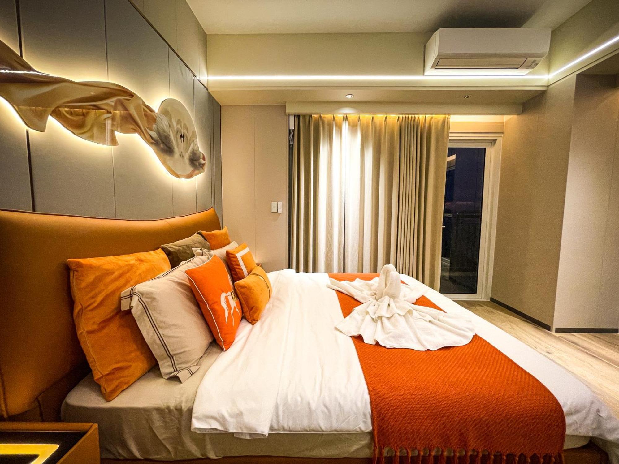 Modern Luxury 4br Bay Beside Okada Manila