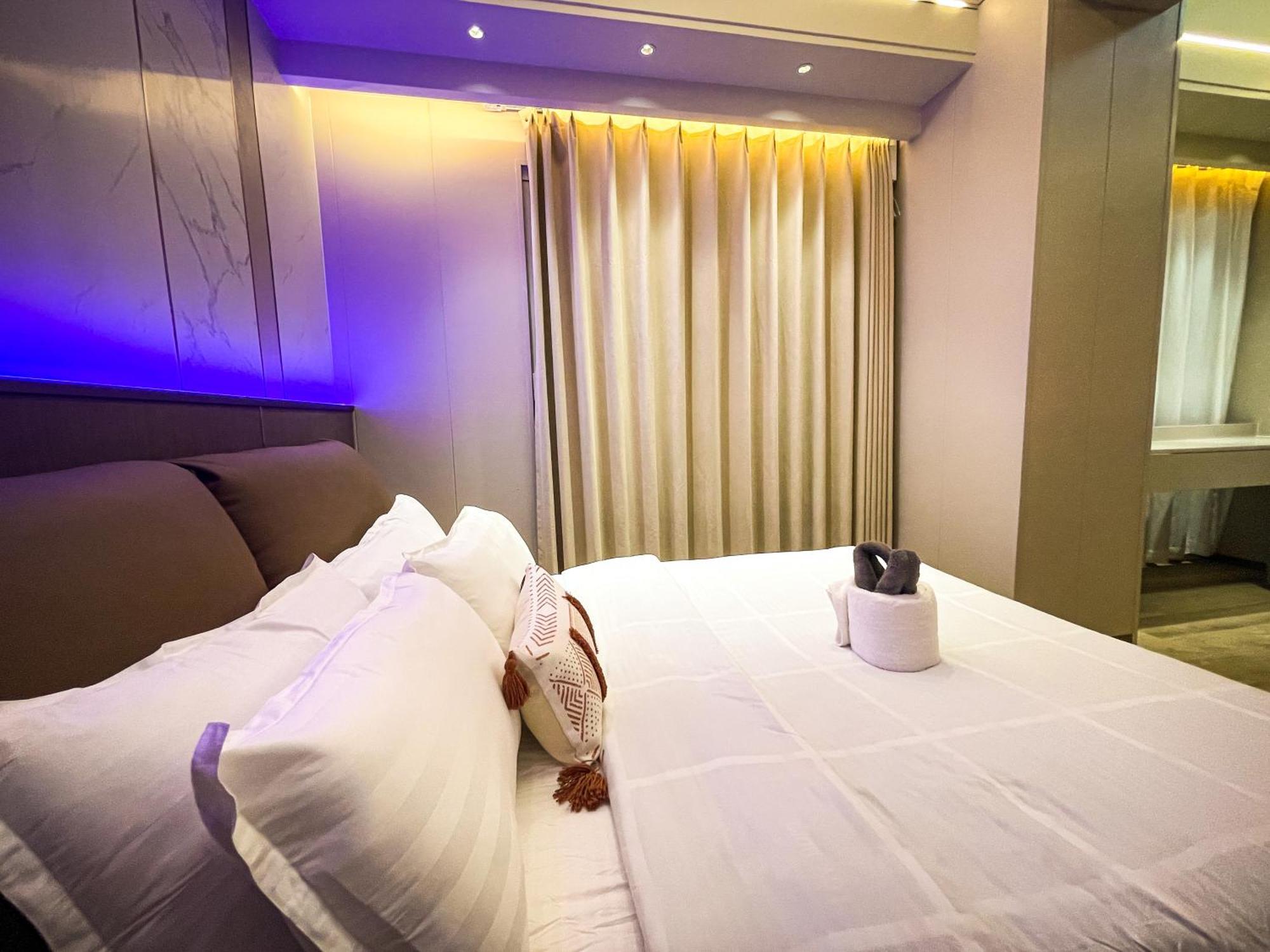 Modern Luxury 4br Bay Beside Okada Manila